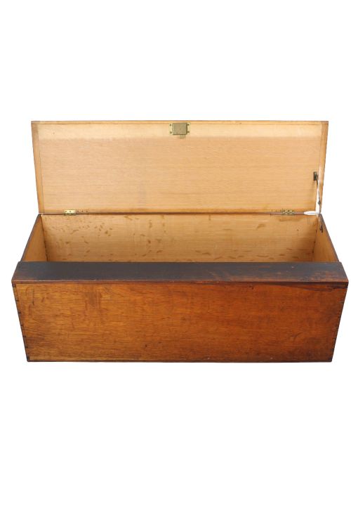 OAK MASONIC DEED CHEST COFFEE TABLE - ADDITIONAL PHOTO 14