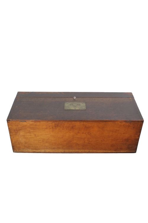 OAK MASONIC DEED CHEST COFFEE TABLE - ADDITIONAL PHOTO 20