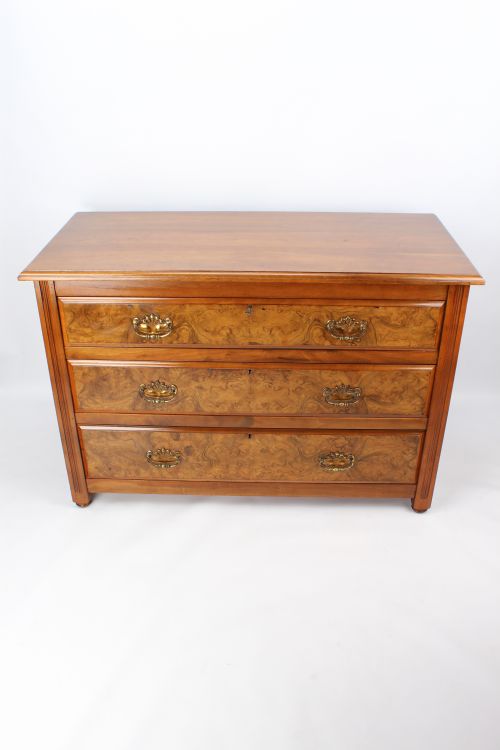 Victorian Burr Walnut Chest of Drawers