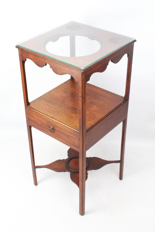 GEORGIAN MAHOGANY BEDSIDE TABLE - ADDITIONAL PHOTO 1