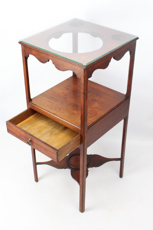 GEORGIAN MAHOGANY BEDSIDE TABLE - ADDITIONAL PHOTO 2