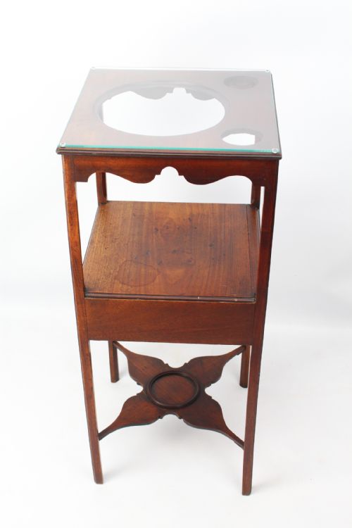 GEORGIAN MAHOGANY BEDSIDE TABLE - ADDITIONAL PHOTO 3