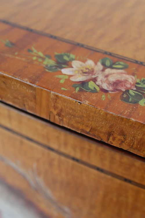 VICTORIAN PAINTED SATINWOOD BOW FRONT SIDE CABINET - ADDITIONAL PHOTO 15
