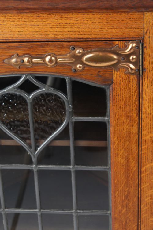 VICTORIAN ARTS CRAFTS OAK CORNER CUPBOARD - ADDITIONAL PHOTO 9