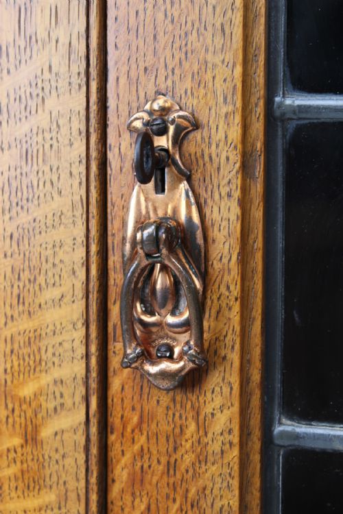 VICTORIAN ARTS CRAFTS OAK CORNER CUPBOARD - ADDITIONAL PHOTO 11
