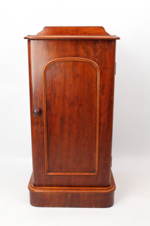 VICTORIAN MAHOGANY BEDSIDE CABINET - ADDITIONAL PHOTO 5