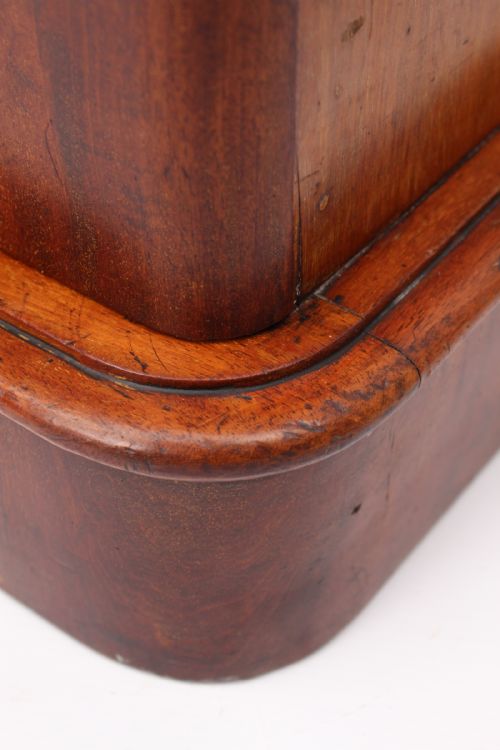 VICTORIAN MAHOGANY BEDSIDE CABINET - ADDITIONAL PHOTO 10