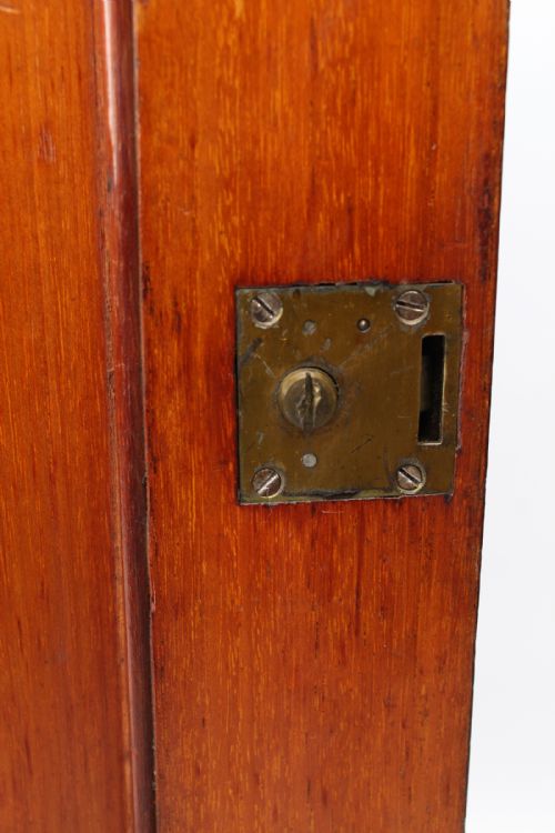 VICTORIAN MAHOGANY BEDSIDE CABINET - ADDITIONAL PHOTO 11