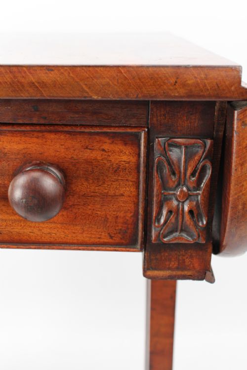 SMALL REGENCY MAHOGANY LAMP TABLE - ADDITIONAL PHOTO 7