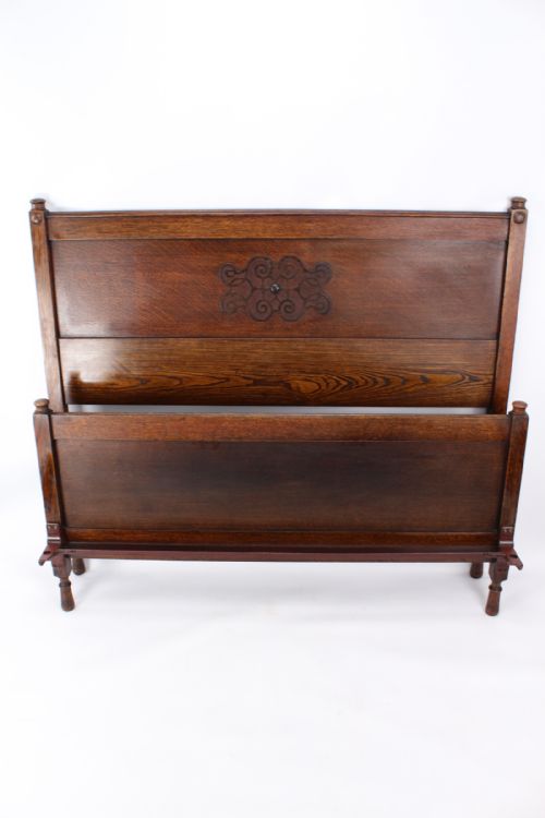 fig 1. Edwardian Oak Double Bed