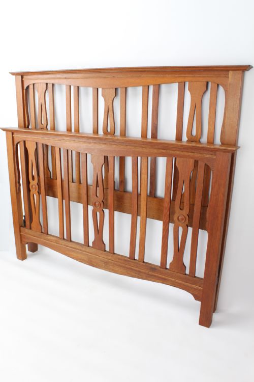 fig 1. Victorian Arts & Crafts Oak Double Bed