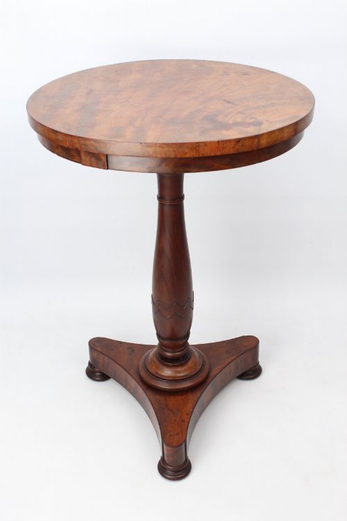 WILLIAM IV MAHOGANY WINE TABLE