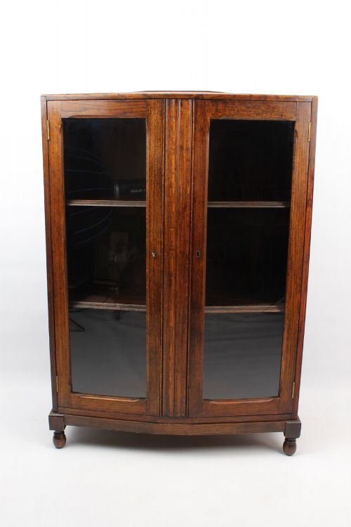 Small & Slim 1920s Oak Bookcase