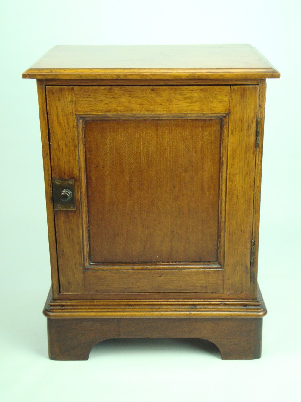 Antique Edwardian Small Oak Bedside Cabinet