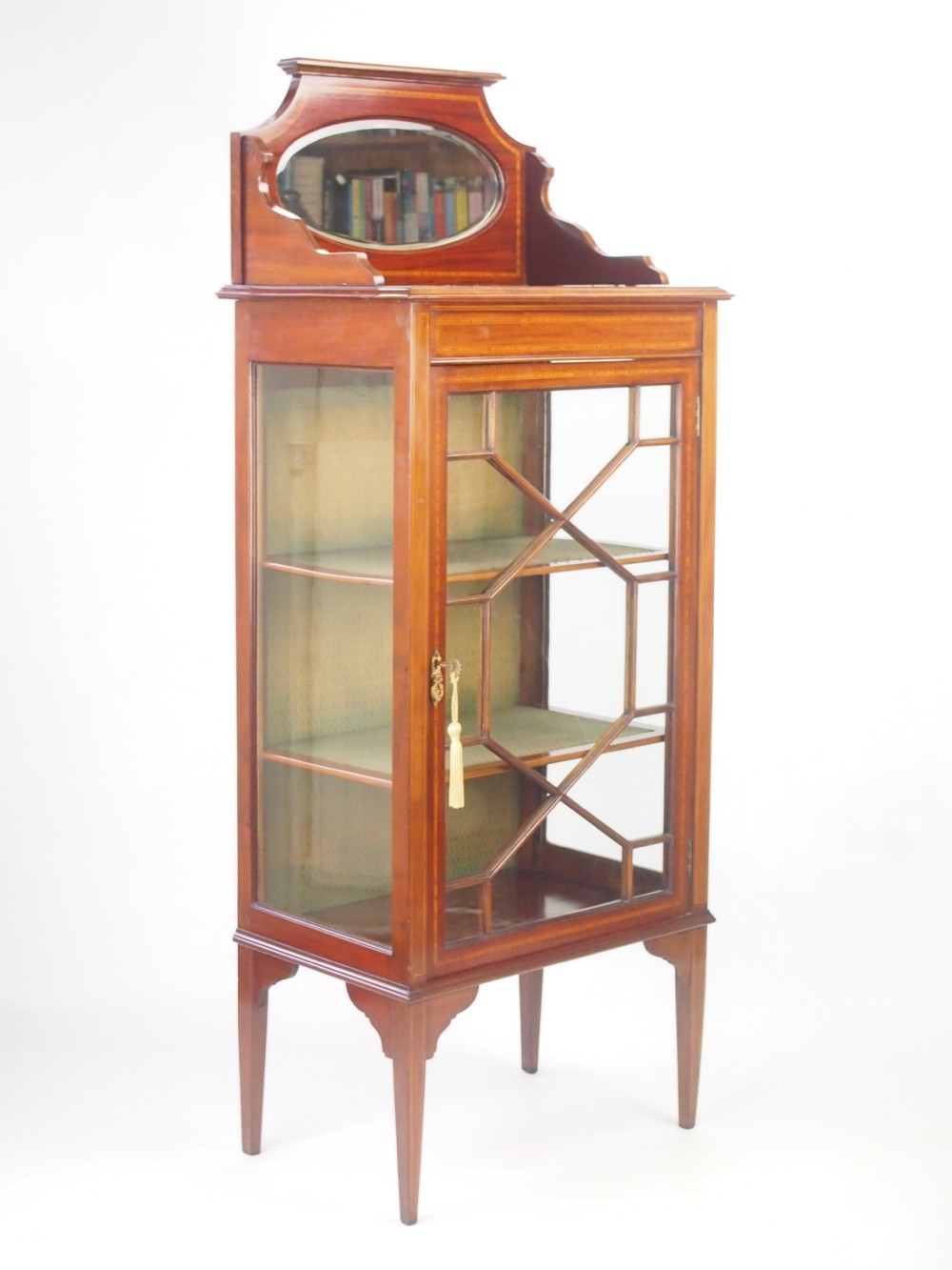Fine Quality Antique Edwardian Bookcase / Pier Cabinet