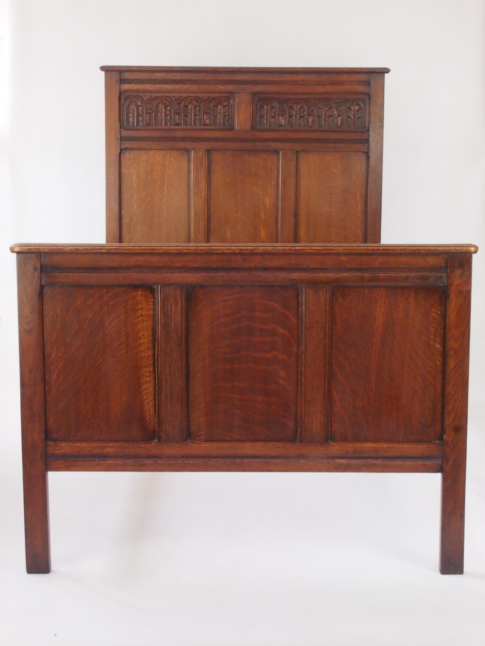 Large Single Panelled Oak Bed