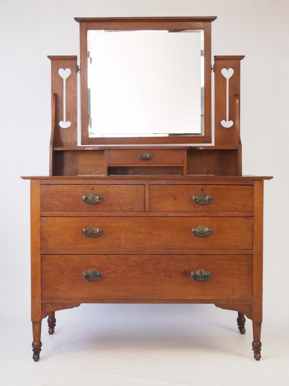 Edwardian Arts & Crafts Oak Dressing Table