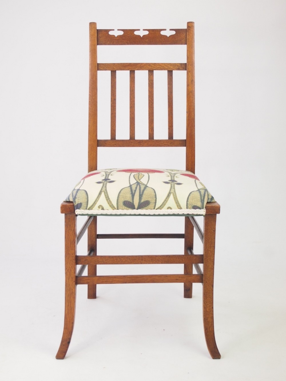 Small Edwardian Arts & Crafts Oak Chair