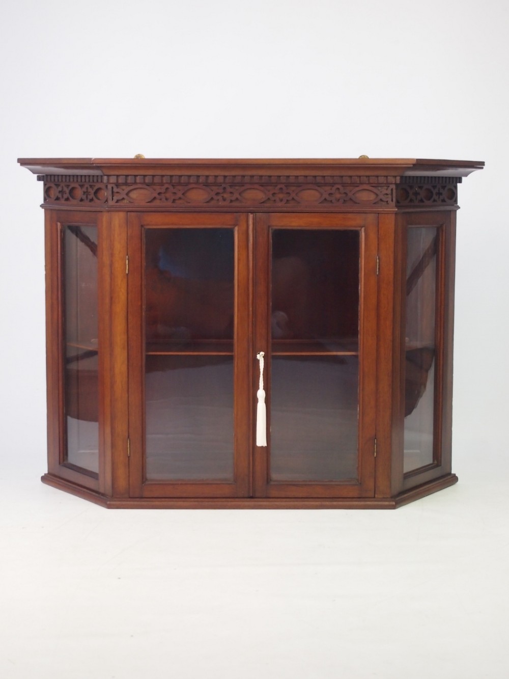 Edwardian Mahogany Hanging Cabinet