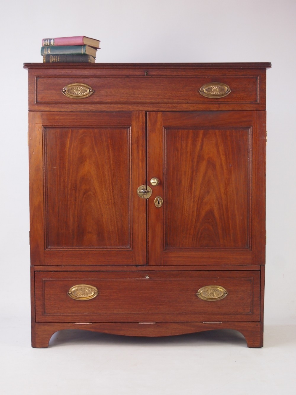 Georgian Mahogany Cabinet