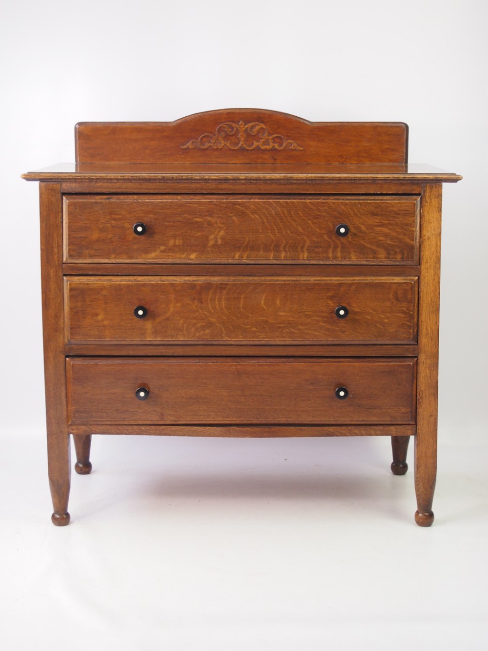 Small Oak Chest of Drawers