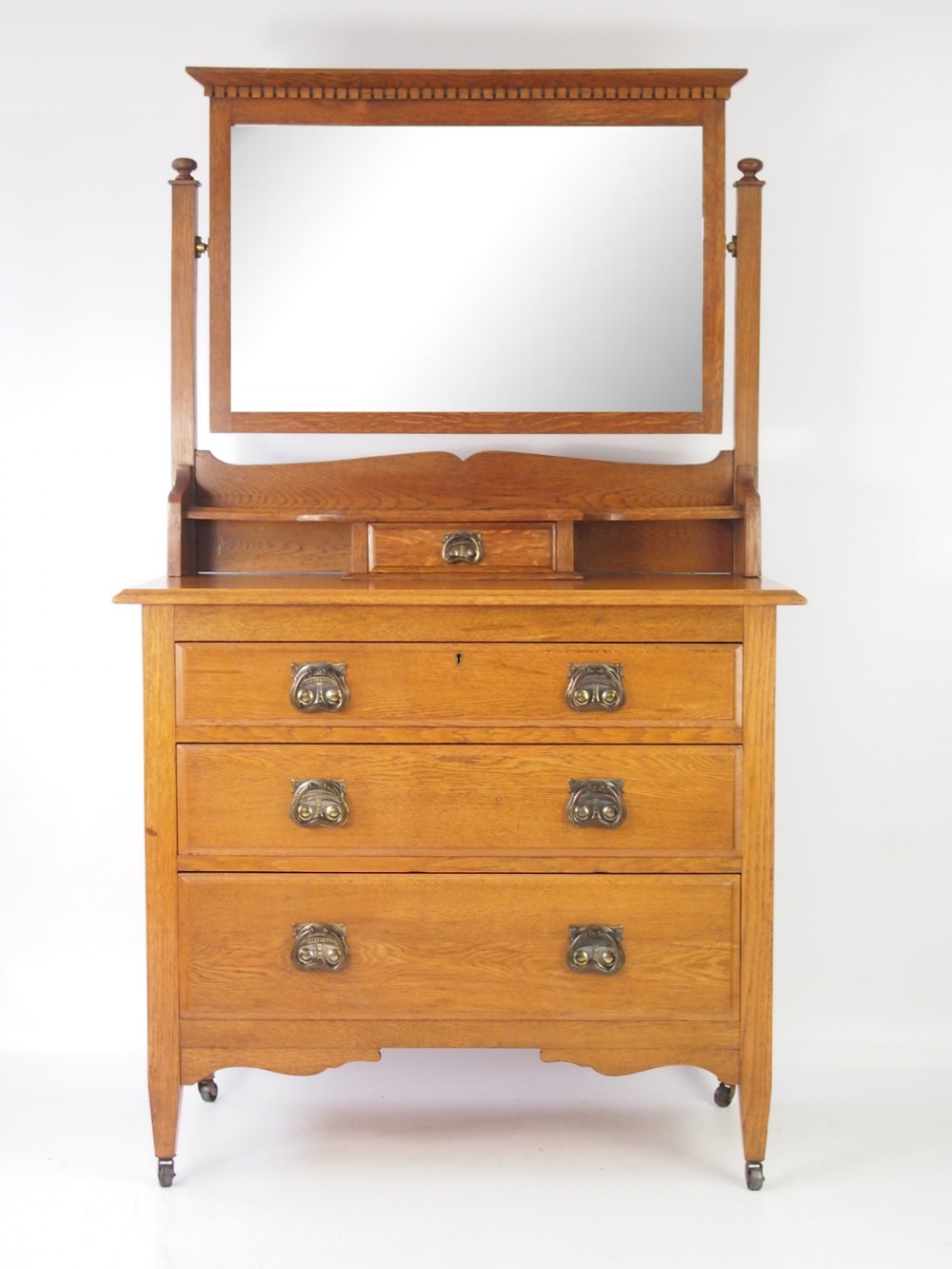 Edwardian Arts & Crafts Oak Dressing Table
