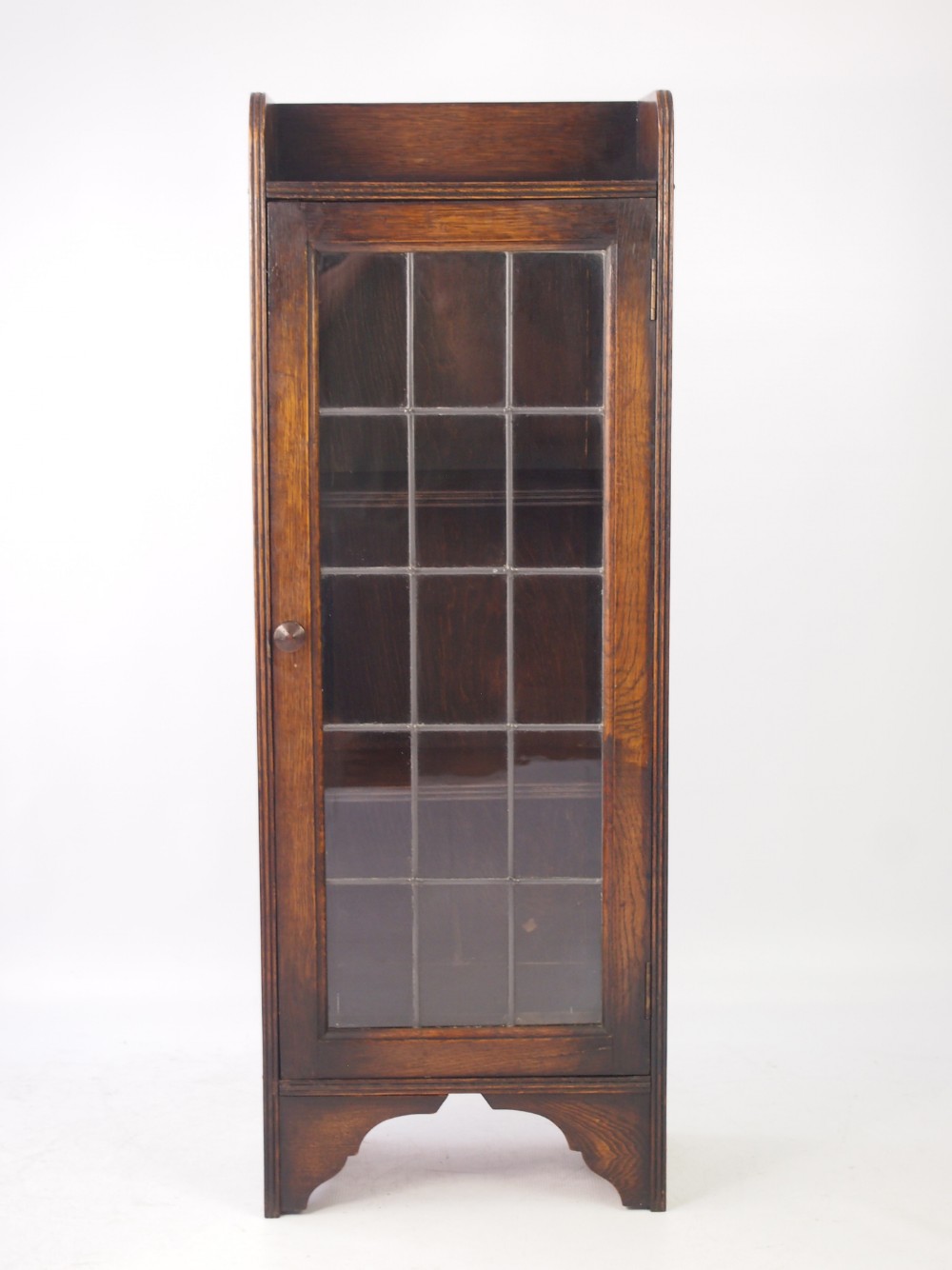 Slim Edwardian Arts & Crafts Oak Bookcase