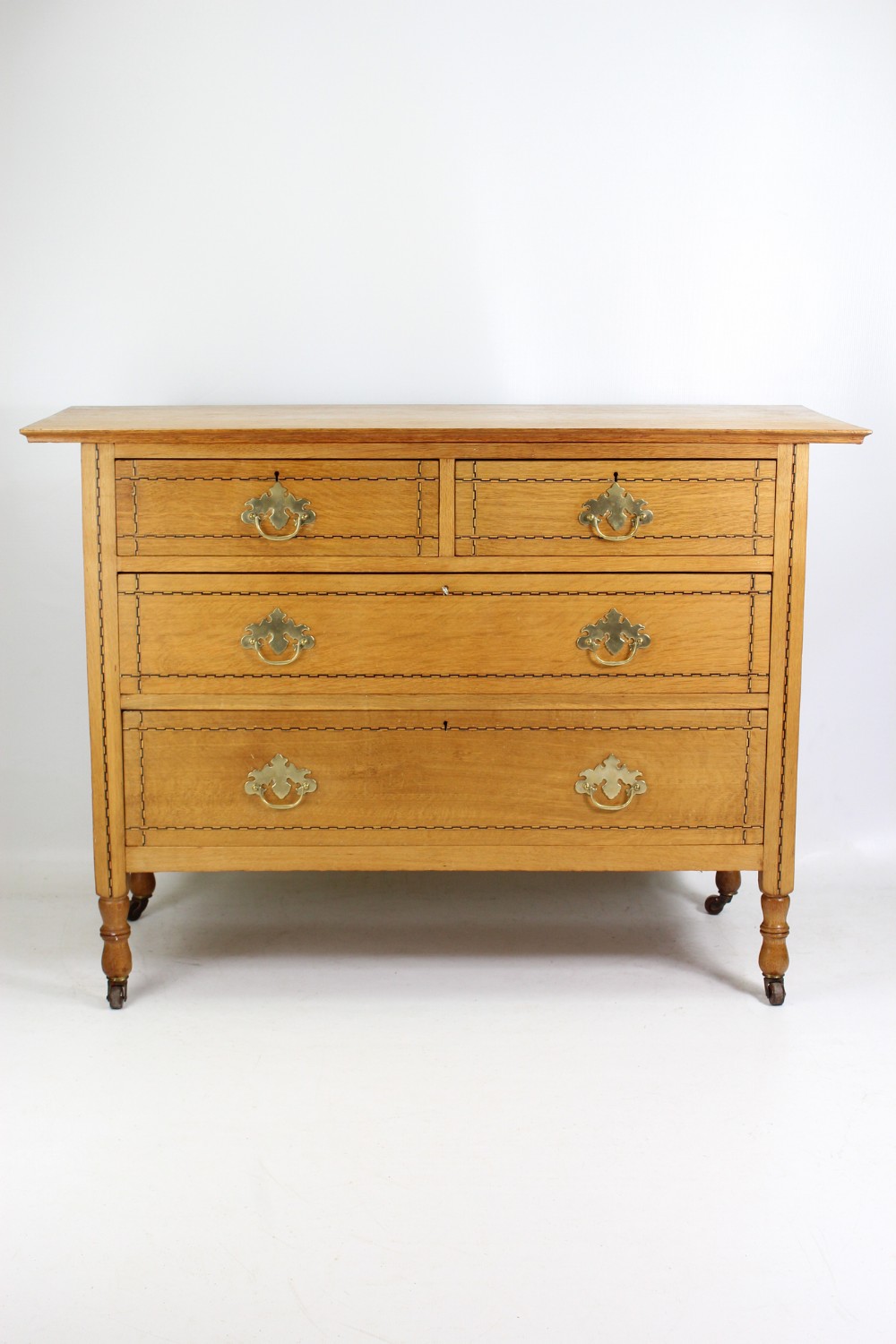 Edwardian Arts & Crafts Oak Chest of Drawers