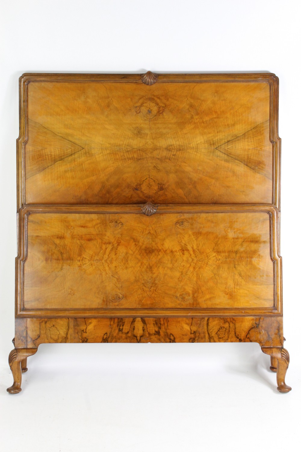 Art Deco Large Single 3FT6 Shell Carved Walnut Bed