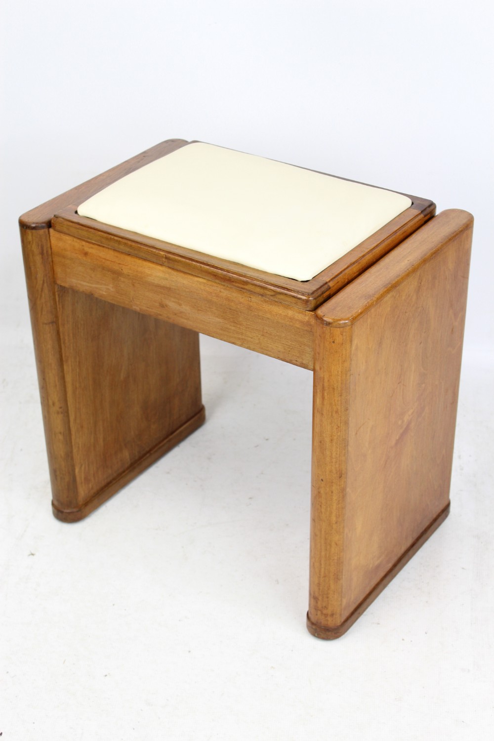 Art Deco Piano stool in Walnut