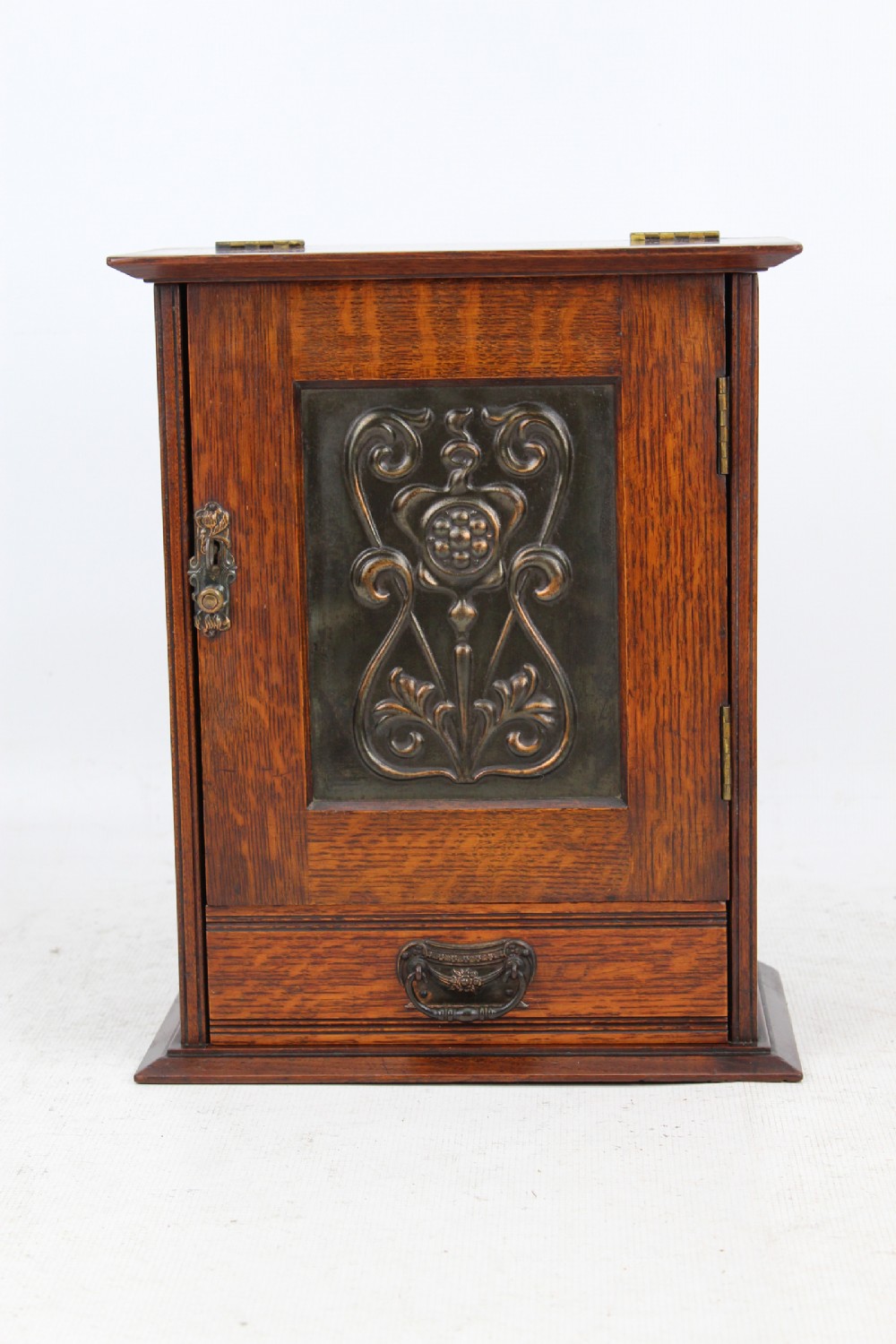 Small Edwardian Arts & Crafts Oak Cabinet Cupboard