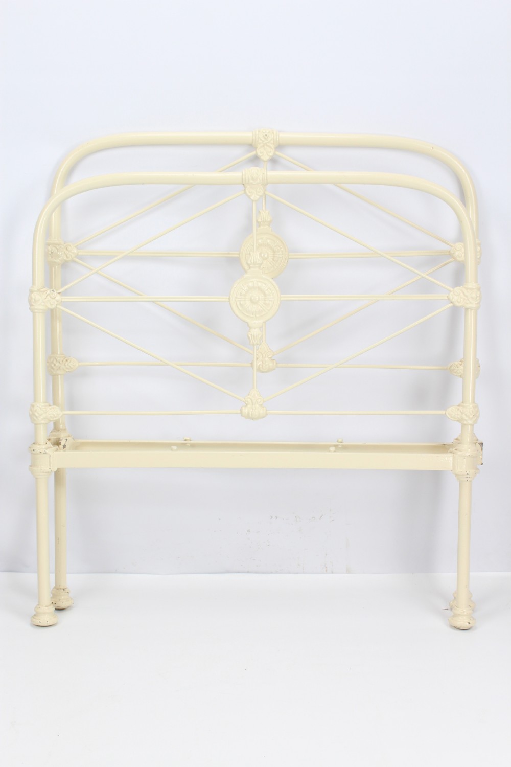 Victorian Cream Iron Single Bed