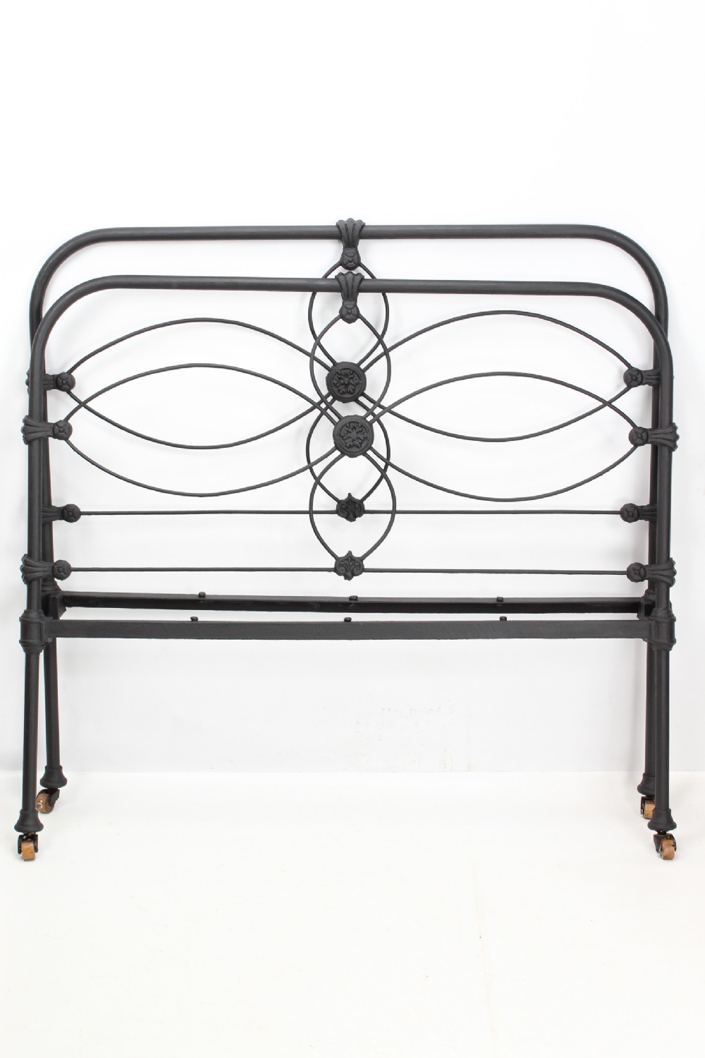 Victorian Ebonised Small Double Iron Bed (4FT)