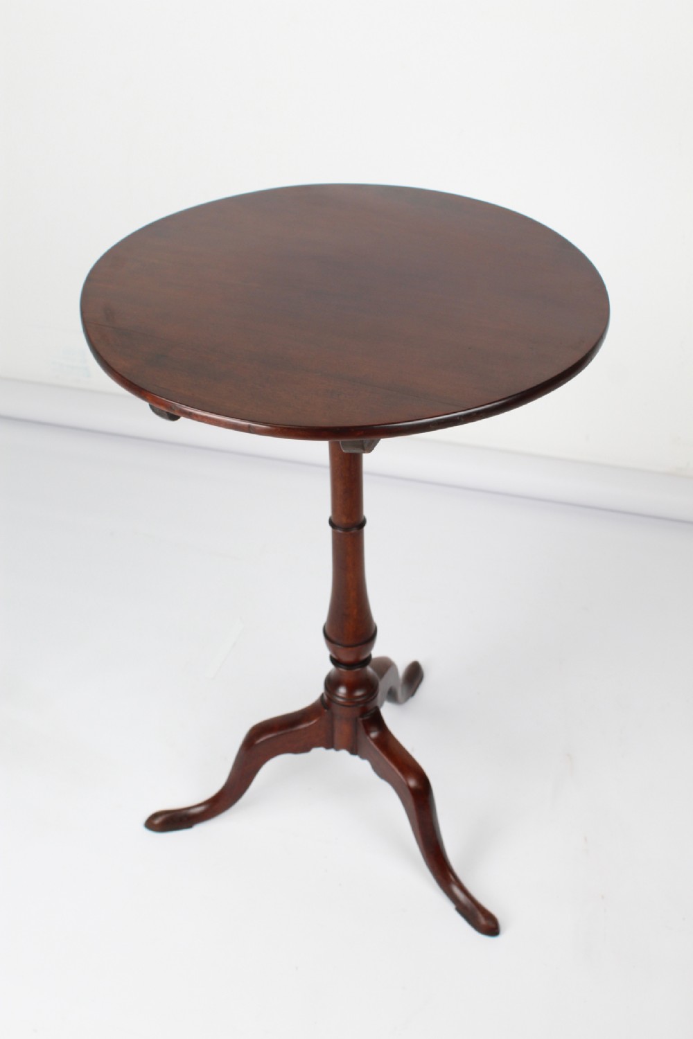 Small Georgian Mahogany Tilt-Top Tripod Coffee Table