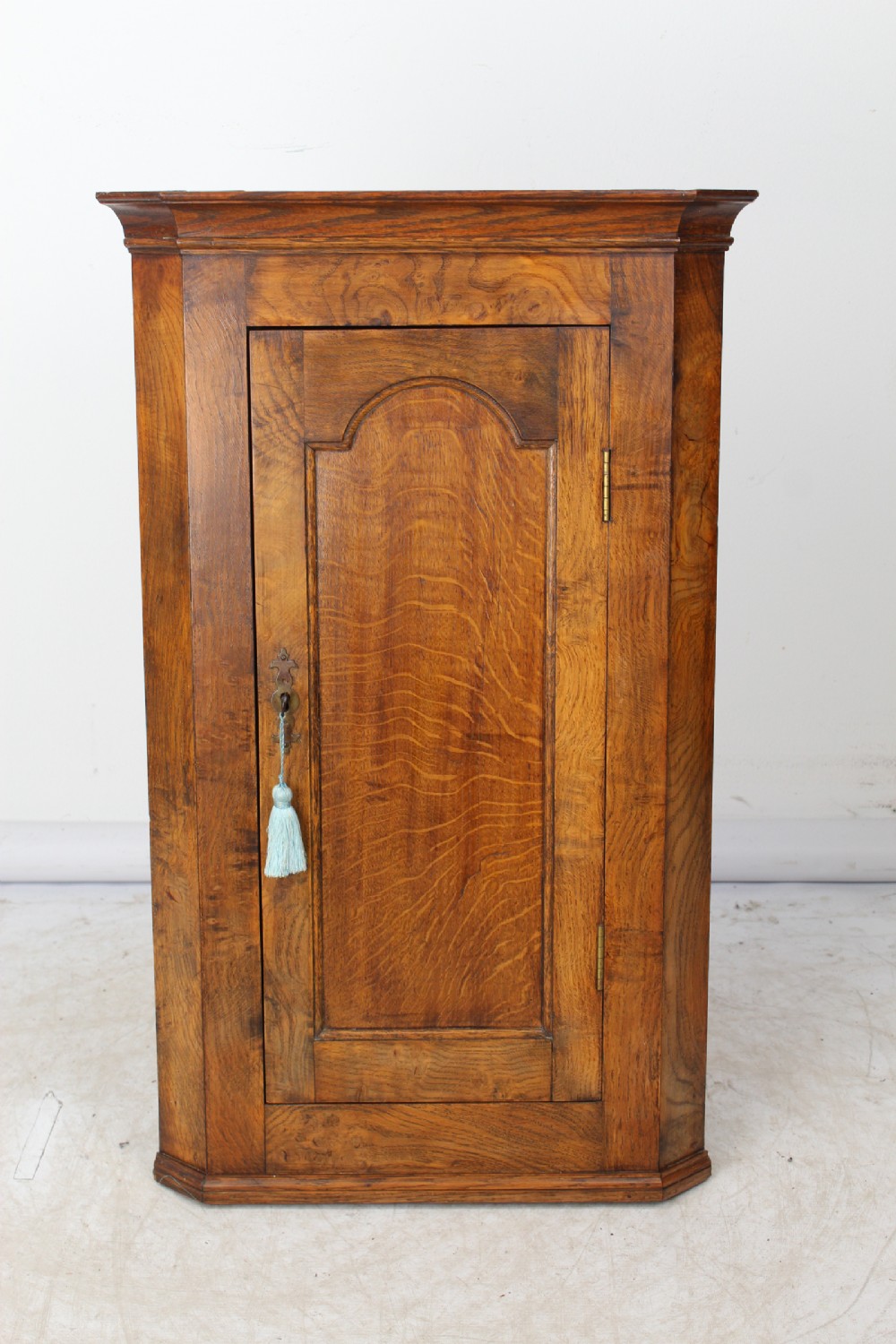 Small Oak & Elm Corner Cupboard