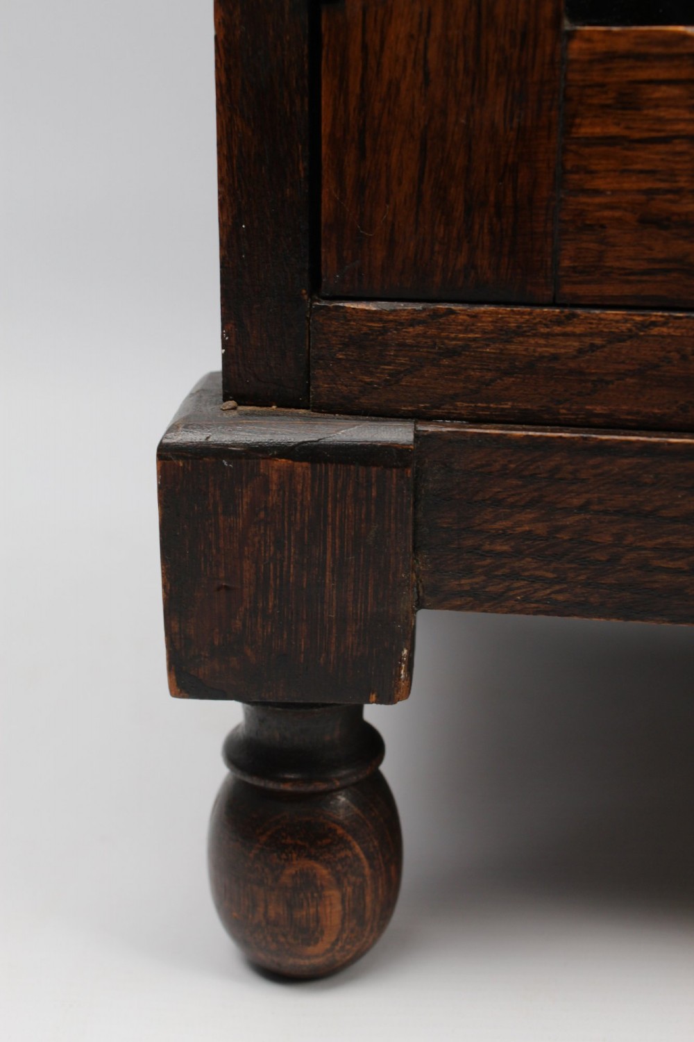 Small & Slim 1920s Oak Bookcase View XII