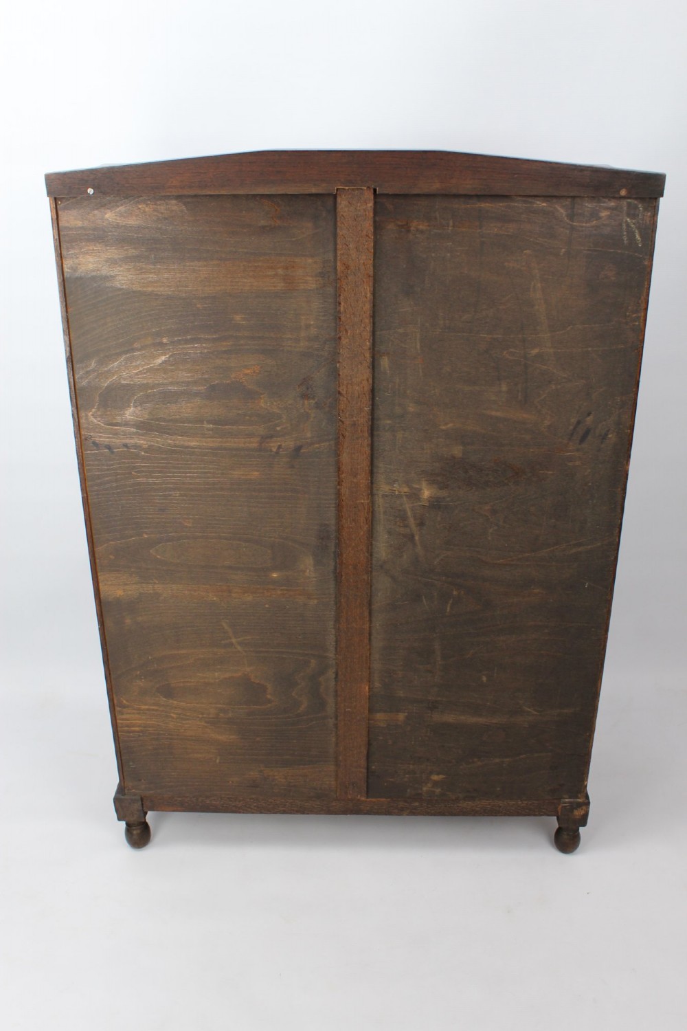Small & Slim 1920s Oak Bookcase View XIV