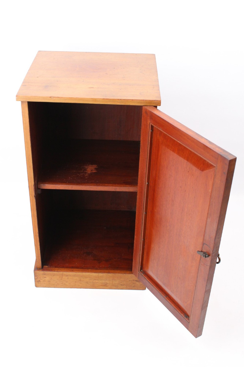 A small Edwardian mahogany bedside cabinet featuring fine boxwood string inlay on the single cupboard door and a brass drop handle. View II