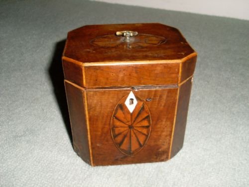 A Regency Octagonal Tea Caddy