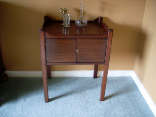 A Georgian Mahogany Tray Top Bedside Stand