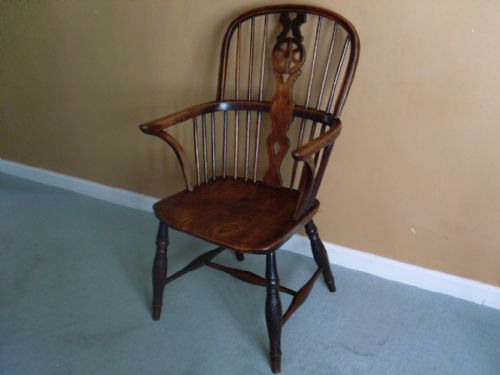 A 19thc Windsor Chair of Good Colour