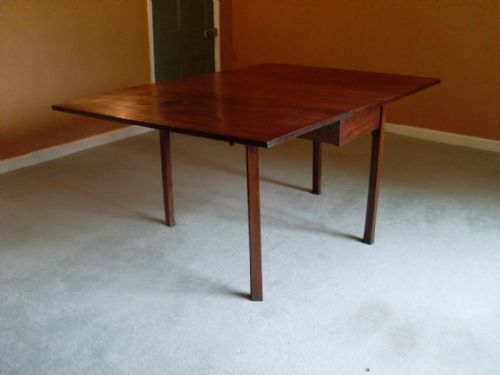 A Geo III Dropleaf Dining Table Seats 8