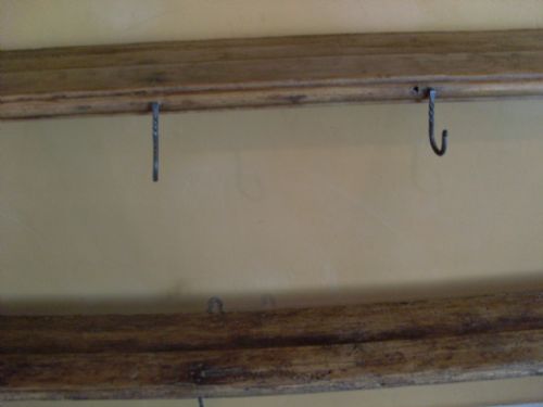 fig 2. A Georgian pine delft rack