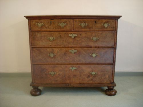 A Queen Anne Early 18thc Walnut Chest