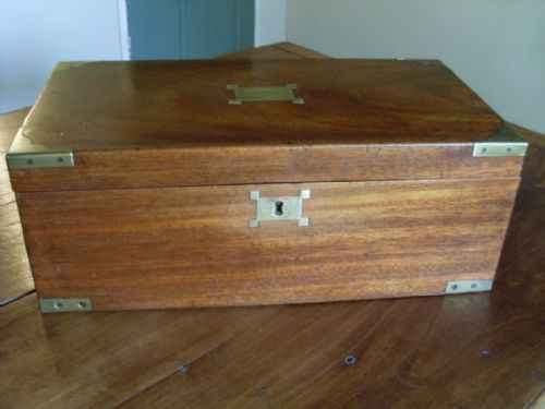 A Georgian Military Writing Slope