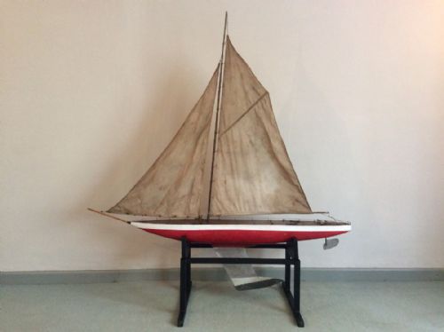 A Large Early 20thc Pond Yacht