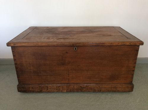A Georgian Oak Trunk