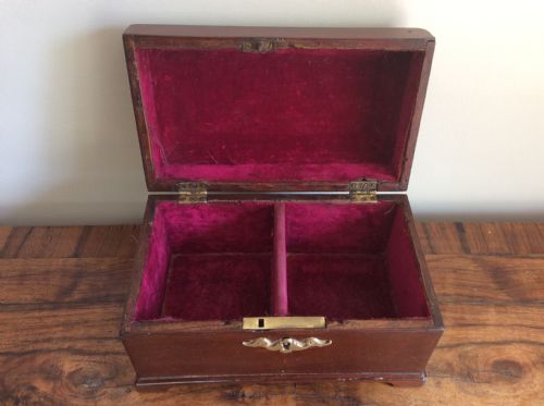 A GEORGIAN CHIPPENDALE STYLE TEA CADDY - ADDITIONAL PHOTO 1
