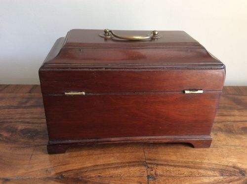A GEORGIAN CHIPPENDALE STYLE TEA CADDY - ADDITIONAL PHOTO 4