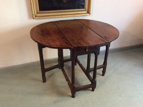 An Early 18thc Small Oak Dropleaf Gateleg Lamp Table